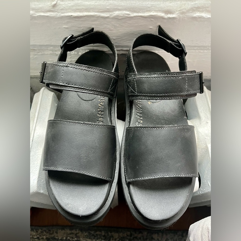 Size 10 black leather Dr. Martens sandals